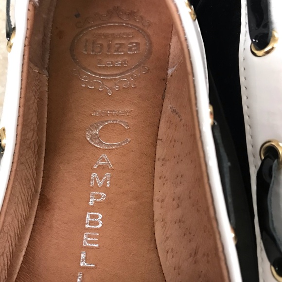 Jeffery Campbell flat - Picture 2 of 8